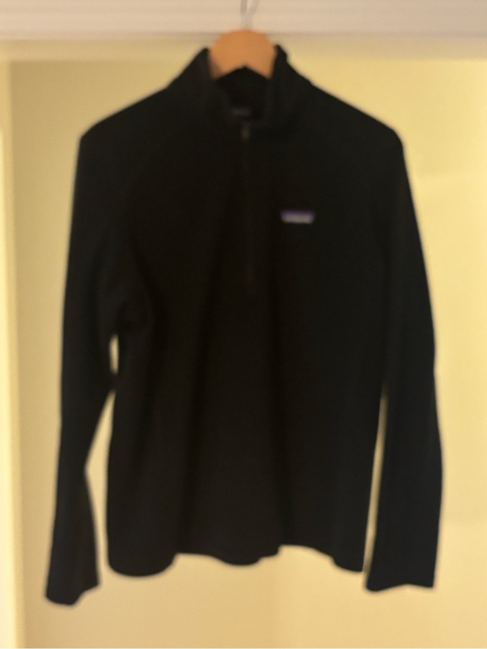 Patagonia Black Women's Quarter-Zip Pullover Super Soft